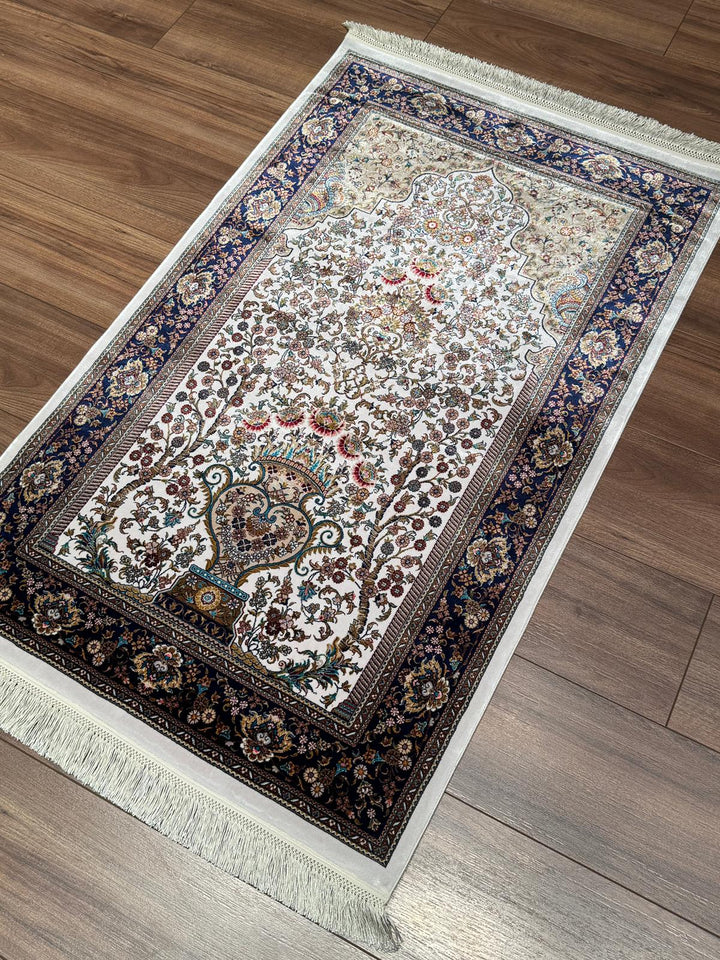 İran Krem - Koyu Mavi Seccade 0.80x125 1 Metrekare Namazlık - 2x4 ft