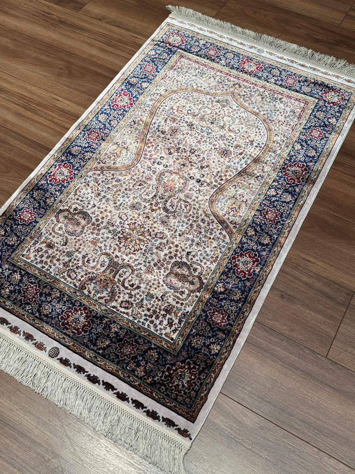 İran Krem - Bej Seccade 0.80x125 1 Metrekare Namazlık - 2x4 ft