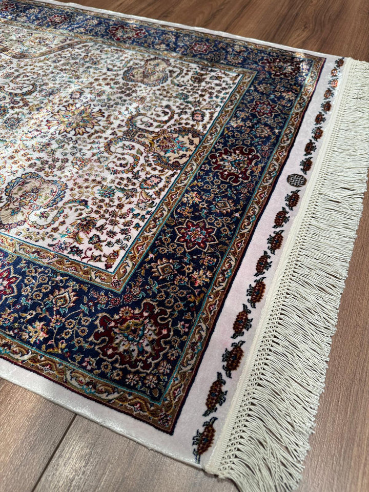 İran Krem - Bej Seccade 0.80x125 1 Metrekare Namazlık - 2x4 ft
