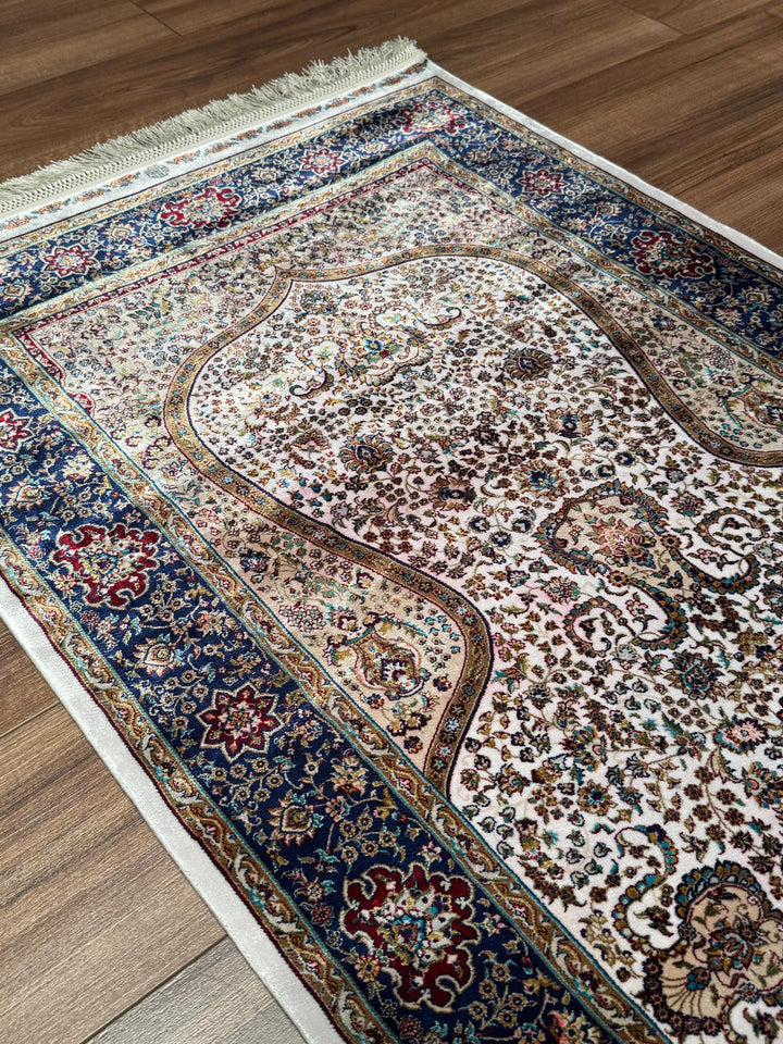 İran Krem - Bej Seccade 0.80x125 1 Metrekare Namazlık - 2x4 ft