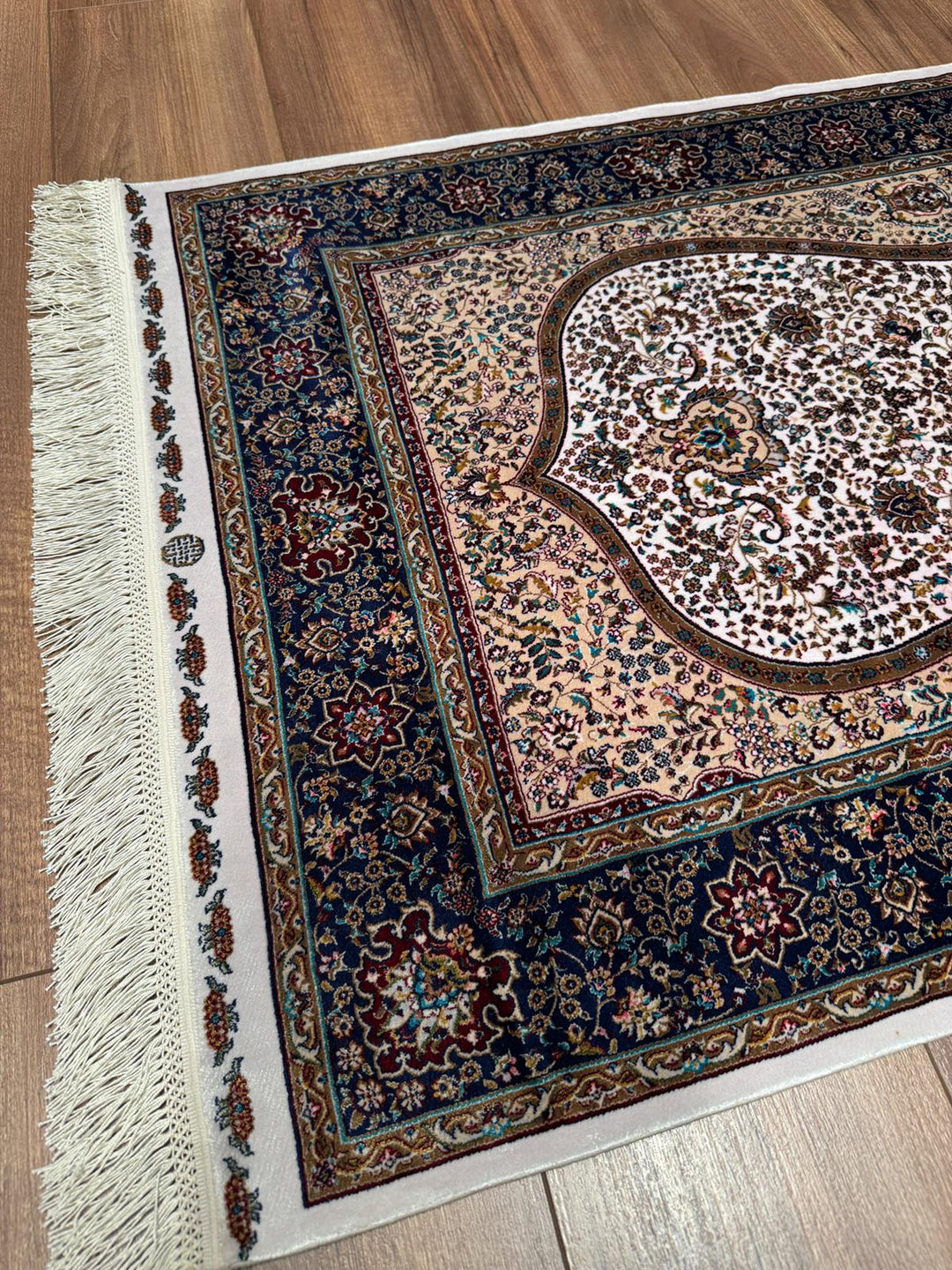 İran Krem - Bej Seccade 0.80x125 1 Metrekare Namazlık - 2x4 ft