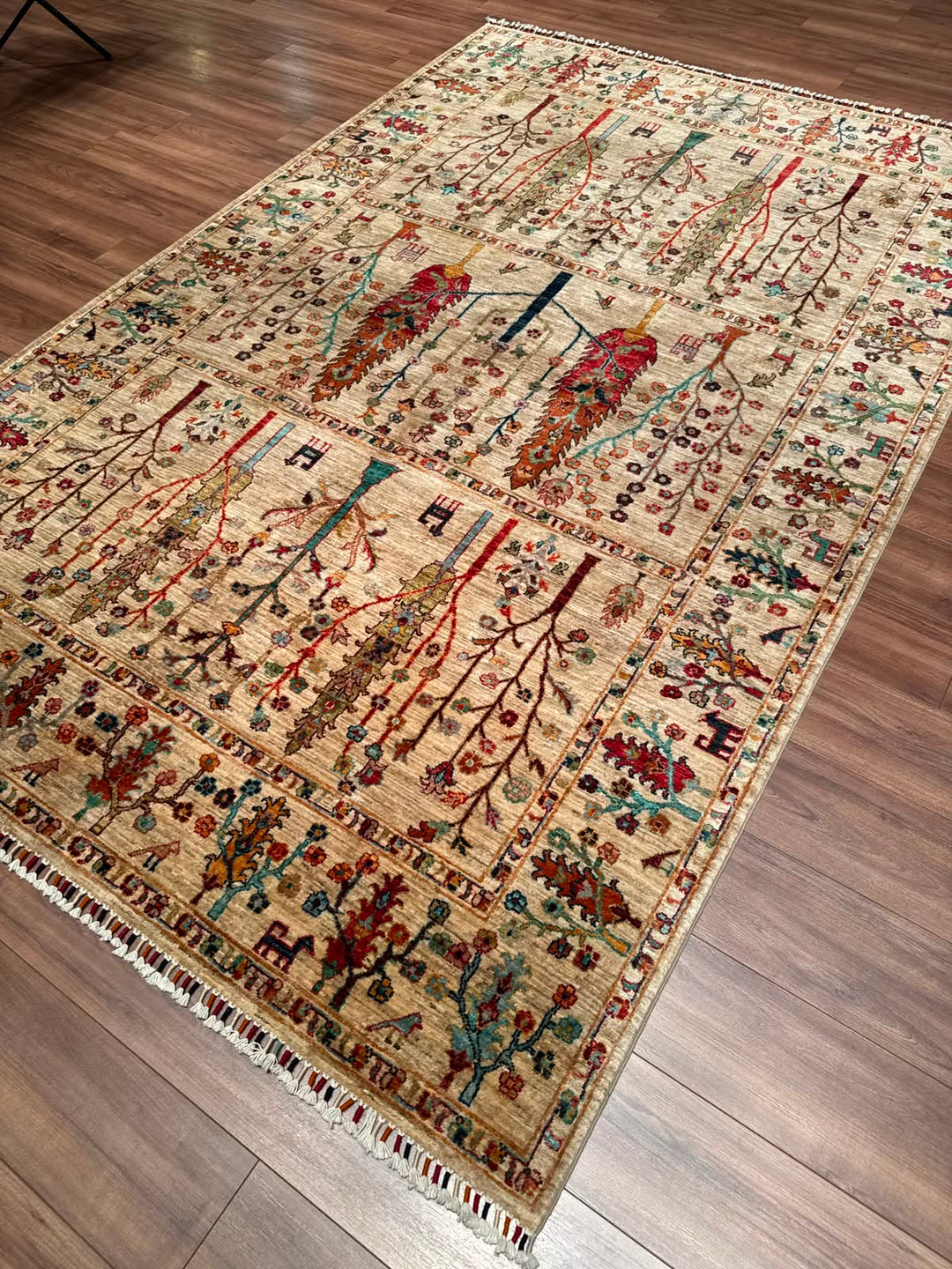 Hayat Ağacı Orijinal El Dokuması Bej Kök Boya Yün Halı 200x304 6.08 Metrekare - 7x10 ft