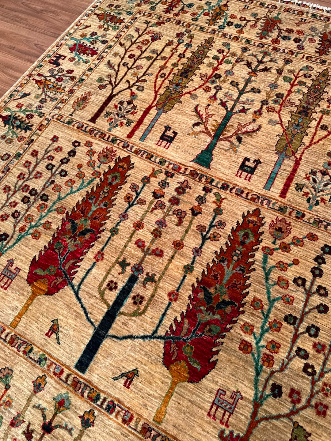Hayat Ağacı Orijinal El Dokuması Bej Kök Boya Yün Halı 200x304 6.08 Metrekare - 7x10 ft