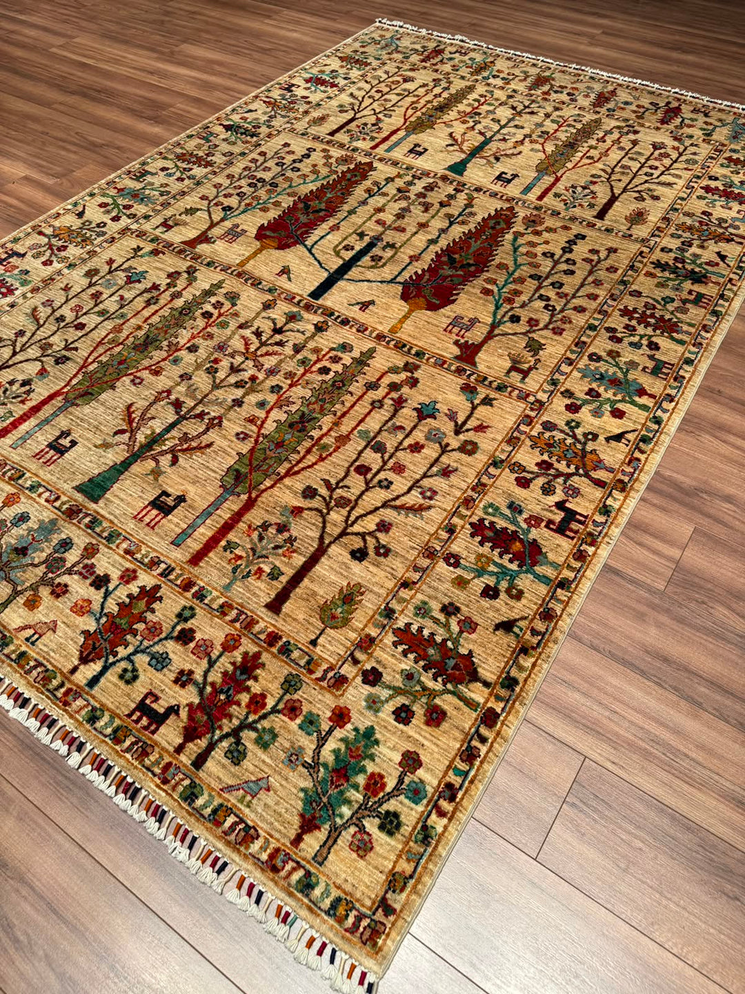 Hayat Ağacı Orijinal El Dokuması Bej Kök Boya Yün Halı 200x304 6.08 Metrekare - 7x10 ft