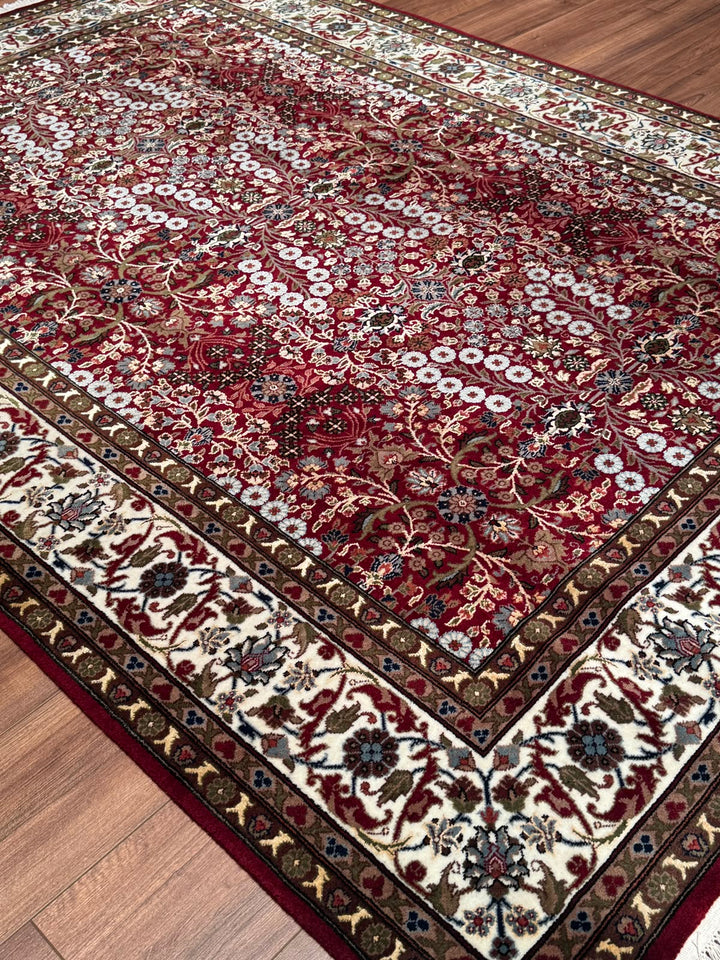 Hereke Yedi Dağın Çiçeği Orijinal El Dokuması Kırmızı Krem Yün Halı 176x243 4.28 Metrekare - 5x8 ft