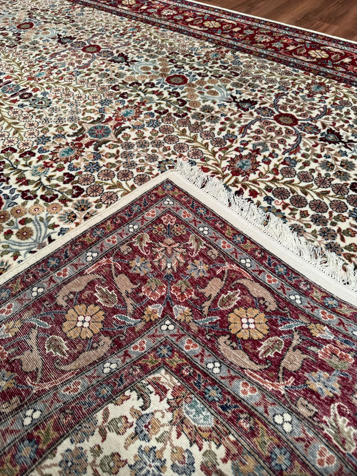 Hereke Yedi Dağın Çiçeği Orijinal El Dokuması Kırmızı Krem Yün Halı 198x288 5.70 Metrekare - 7x10 ft