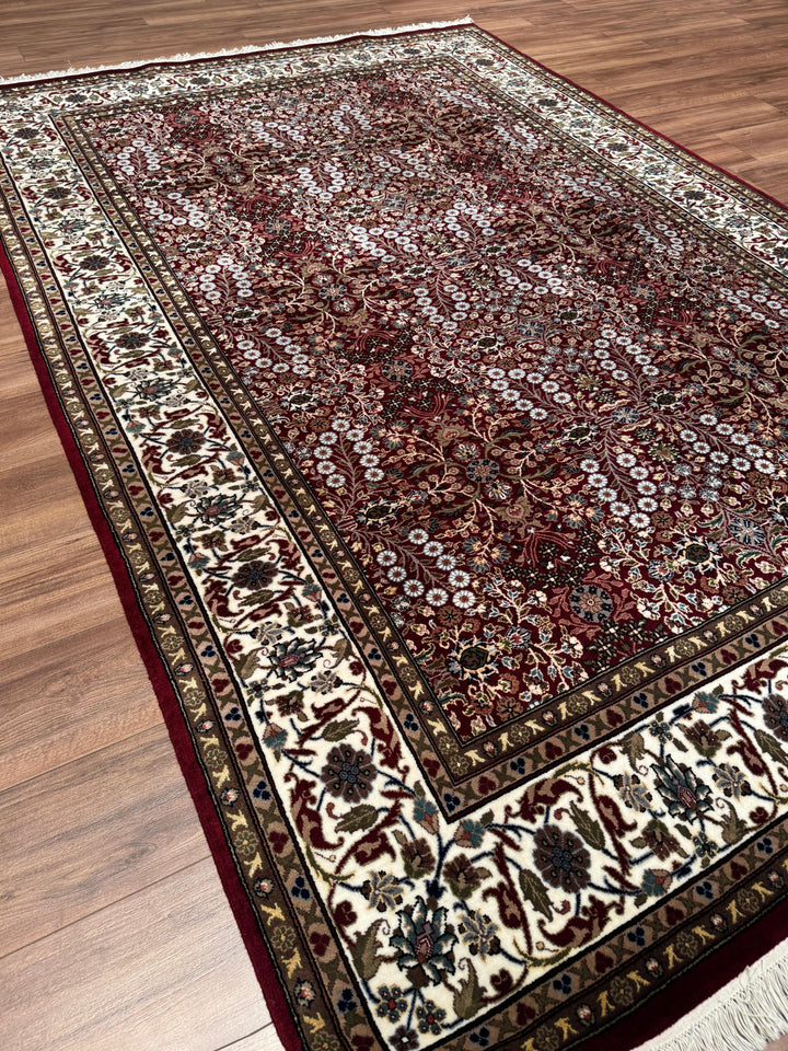 Hereke Yedi Dağın Çiçeği Orijinal El Dokuması Kırmızı Krem Yün Halı 191x286 5.46 Metrekare - 7x10 ft