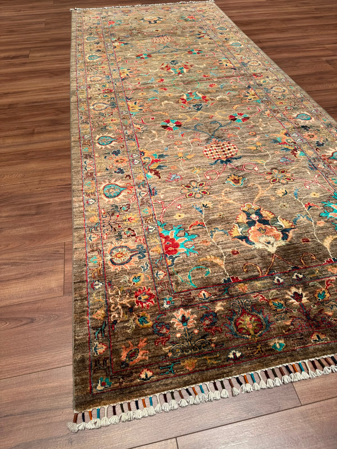 Sultani Binbirgece Geniş Yolluk Orijinal El Dokuması Bej Kök Boya Yün Halı 119x295 3.51 Metrekare - 4x10 ft