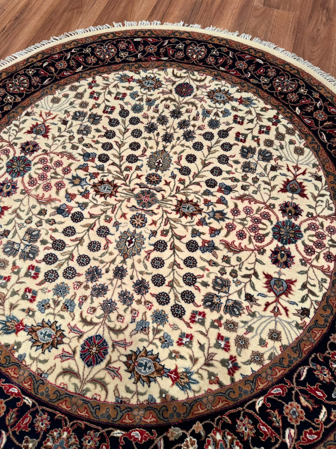 Hereke Yedi Dağın Çiçeği Yuvarlak Orijinal El Dokuması Mavi Krem Yün Halı 152x152 2.31 Metrekare - 5x5 ft