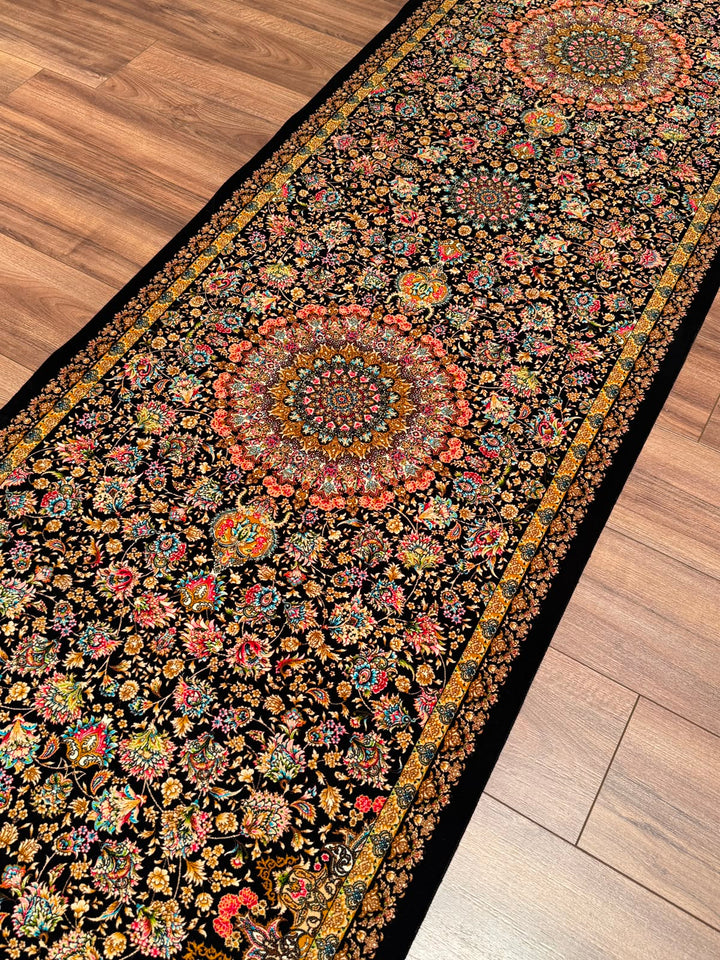 İran Tebriz Lacivert Modal İpeği Halı 0.80x300 2.4 Metrekare - 3x10 ft