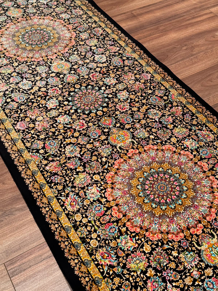 İran Tebriz Lacivert Modal İpeği Halı 0.80x300 2.4 Metrekare - 3x10 ft