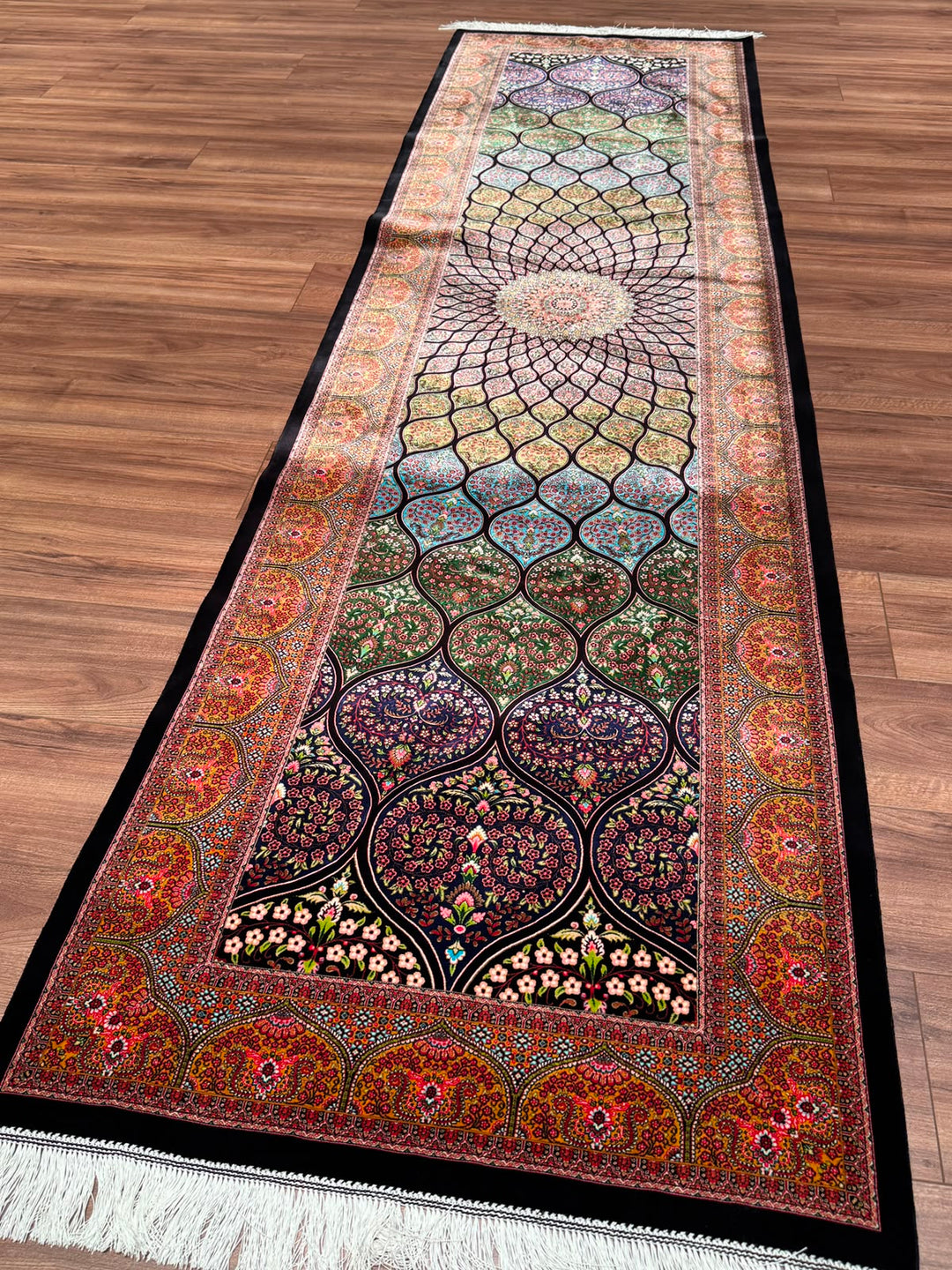 İran Gümbed Multi Modal İpeği Halı 0.80x300 2.4 Metrekare - 3x10 ft
