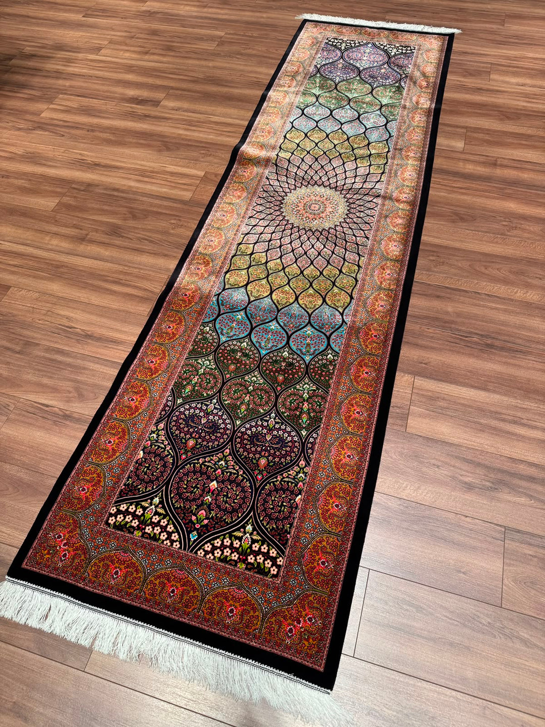 İran Gümbed Multi Modal İpeği Halı 0.80x300 2.4 Metrekare - 3x10 ft