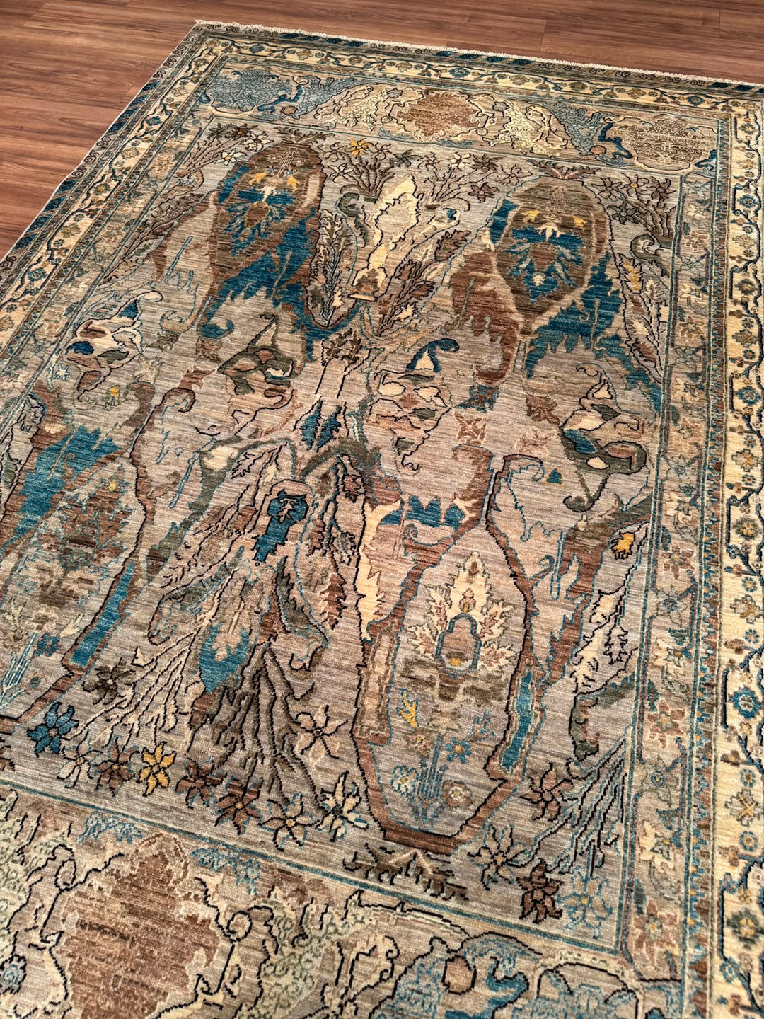 Selçuklu Orijinal El Dokuması Bej Kök Boya Yün Halı 182x275 5.01 Metrekare - 7x10 ft