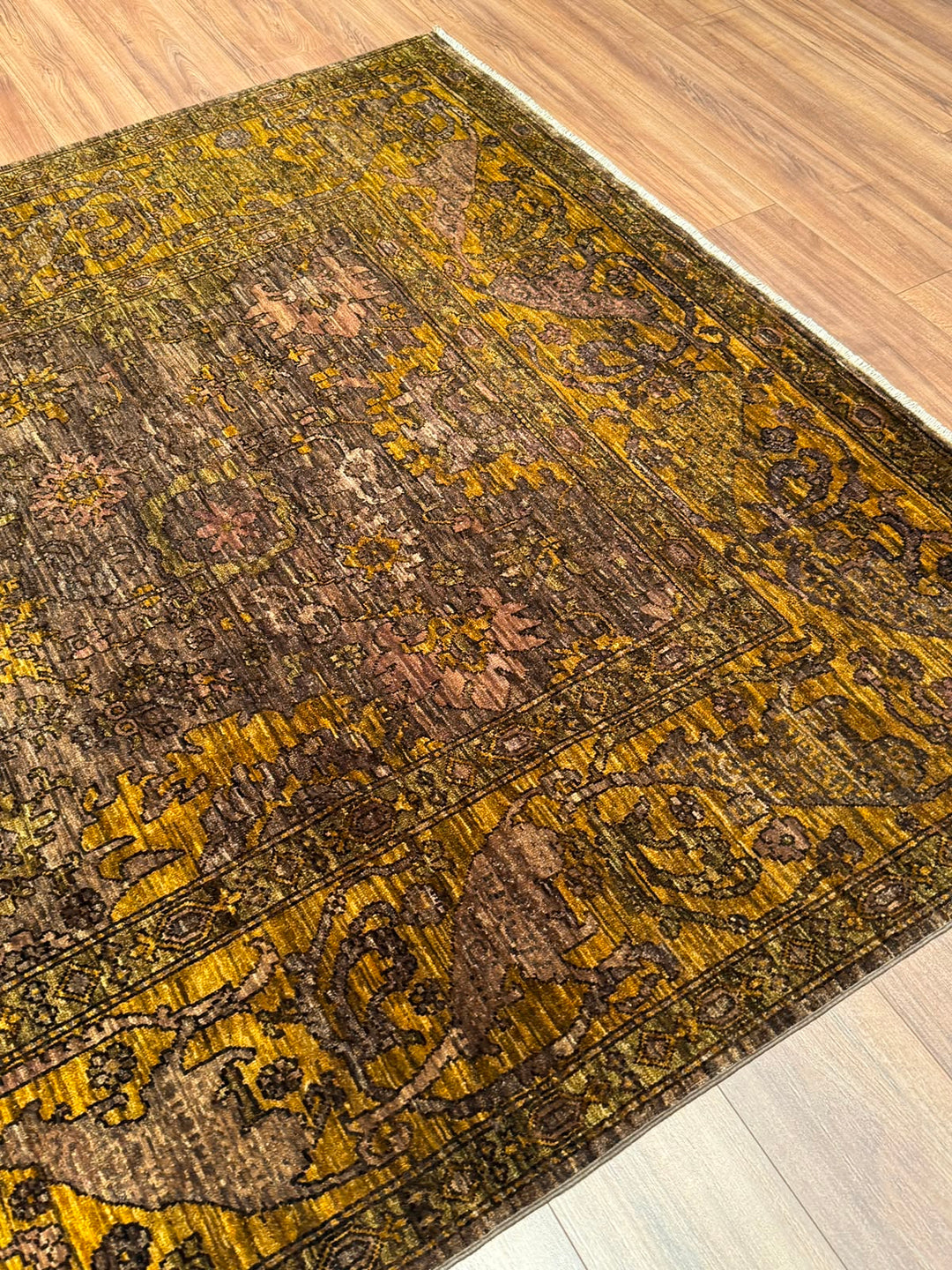 Selçuklu Orijinal El Dokuması Kahverengi Kök Boya Yün Halı 186x266 4.95 Metrekare - 7x10 ft