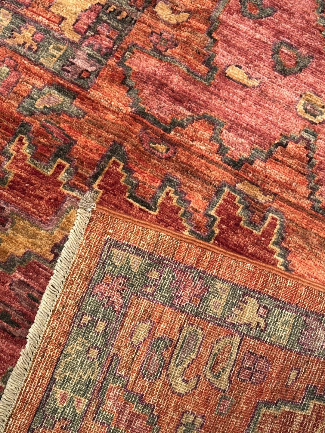 Selçuklu Orijinal El Dokuması Turuncu Kök Boya Yün Halı 247x298 7.36 Metrekare - 7x10 ft