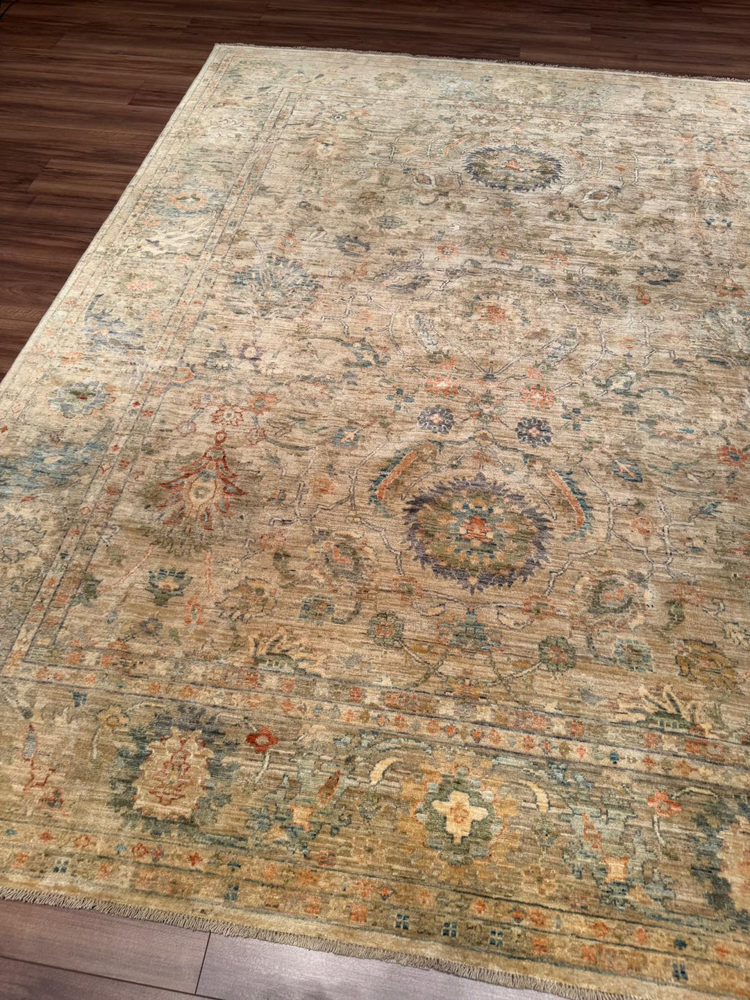 Selçuklu Orijinal El Dokuması Bej Kök Boya Yün Halı 242x294 7.11 Metrekare - 7x10 ft