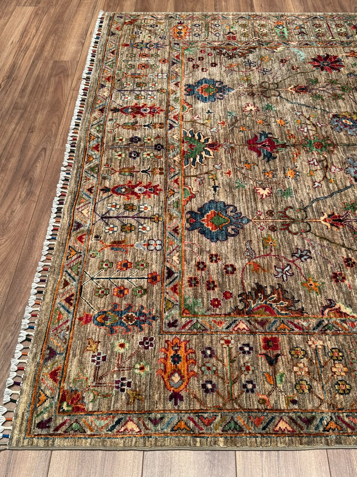 Sultani Çiçekli Orijinal El Dokuması Bej Kök Boya Yün Halı 202x306 6.18 Metrekare - 7x10 ft
