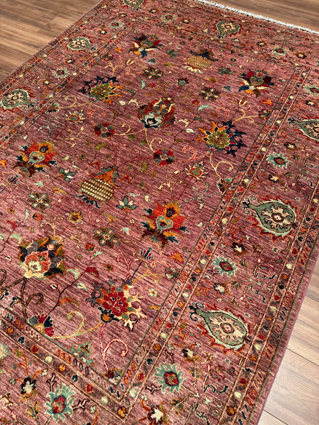 Sultani Binbirgece Orijinal El Dokuması Pembe Kök Boya Yün Halı 175x242 4.24 Metrekare - 6x8 ft
