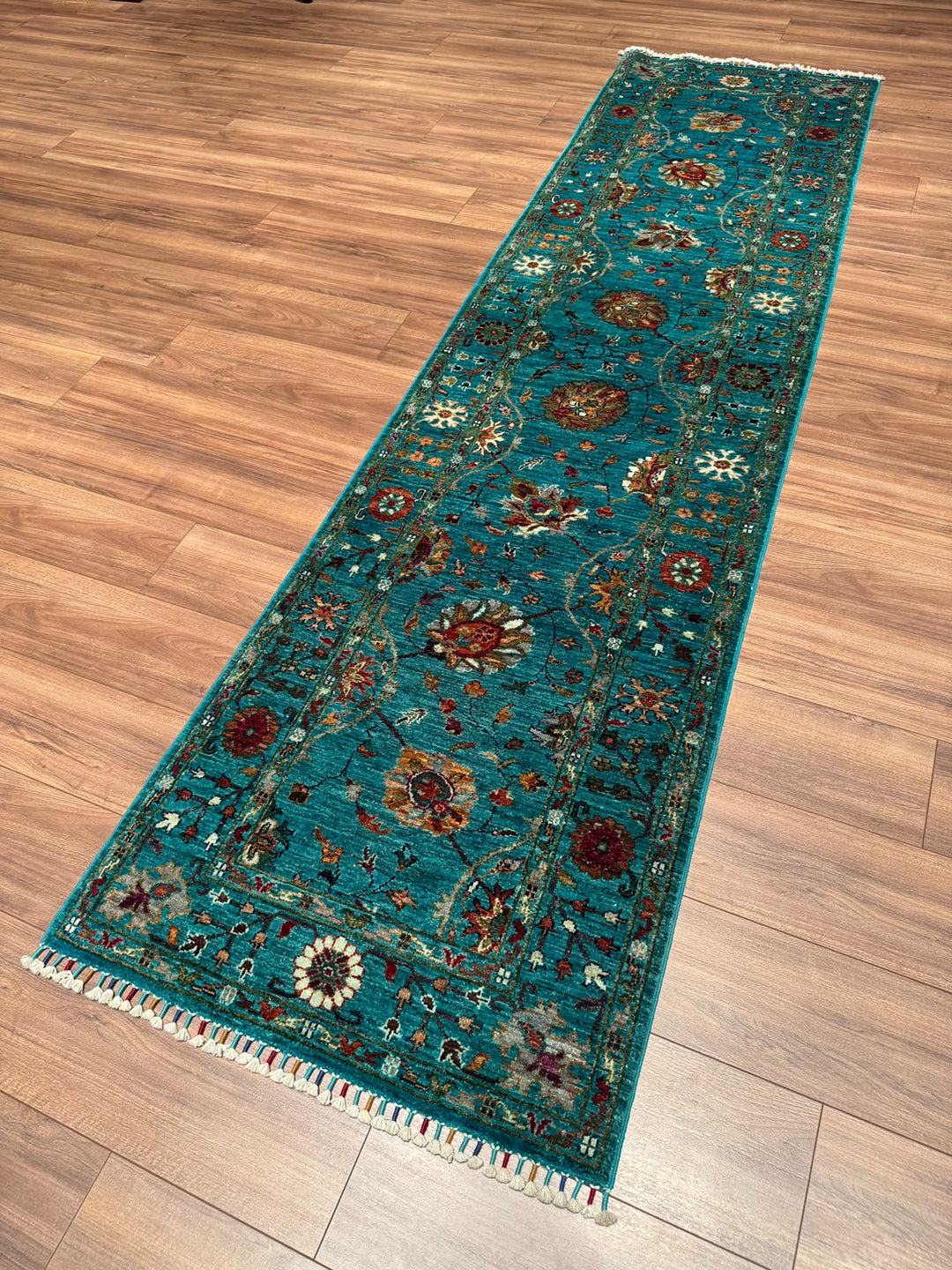 Sultani Çiçekli Yolluk Orijinal El Dokuması Turkuaz Kök Boya Yün Halı 0.82x304 2.49 Metrekare - 3x10 ft