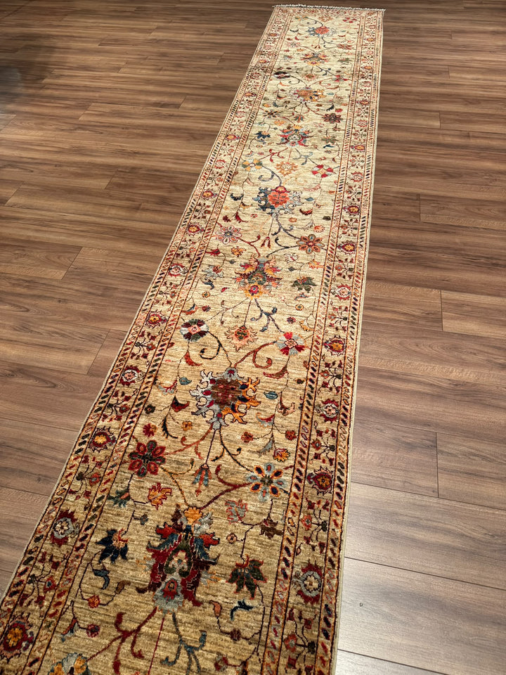 Sultani Binbirgece Uzun Yolluk Orijinal El Dokuması Bej Kök Boya Yün Halı 0.78x438 3.42 Metrekare - 3x13 ft