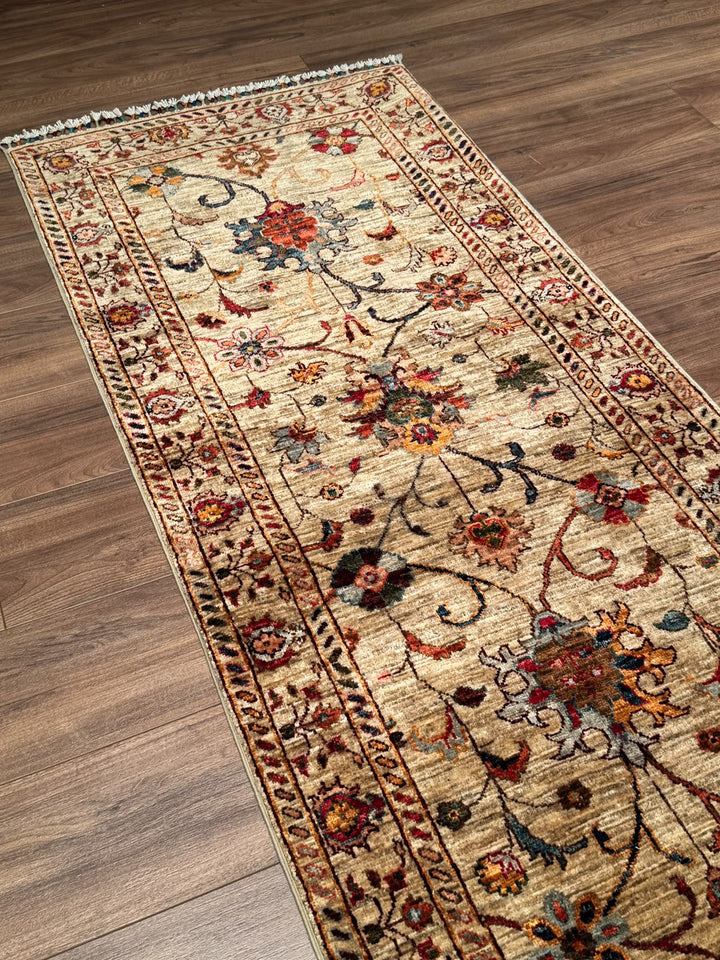 Sultani Binbirgece Uzun Yolluk Orijinal El Dokuması Bej Kök Boya Yün Halı 0.78x438 3.42 Metrekare - 3x13 ft