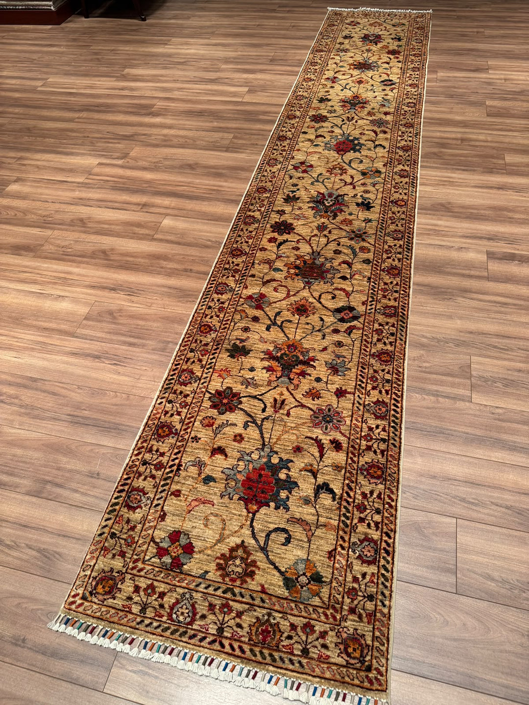 Sultani Binbirgece Uzun Yolluk Orijinal El Dokuması Bej Kök Boya Yün Halı 0.78x438 3.42 Metrekare - 3x13 ft