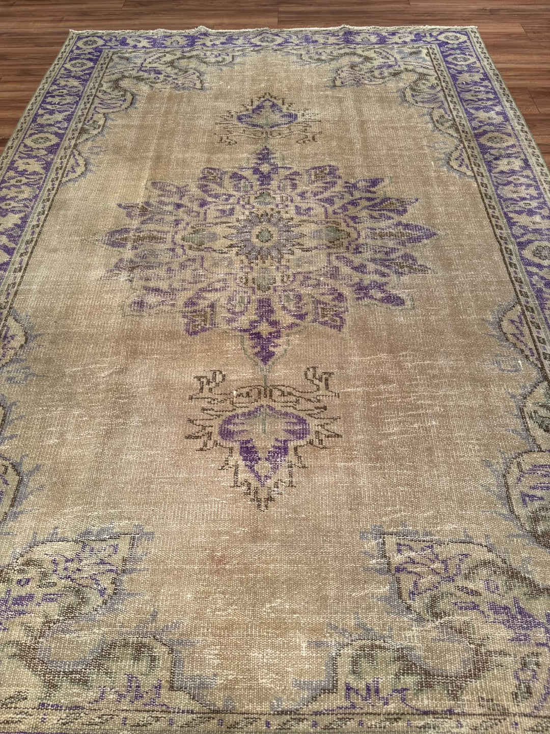 Orijinal Vintage Bej Kök Boya Yün El Dokuma Halı 184x275 5.06 Metrekare - 7x10 ft