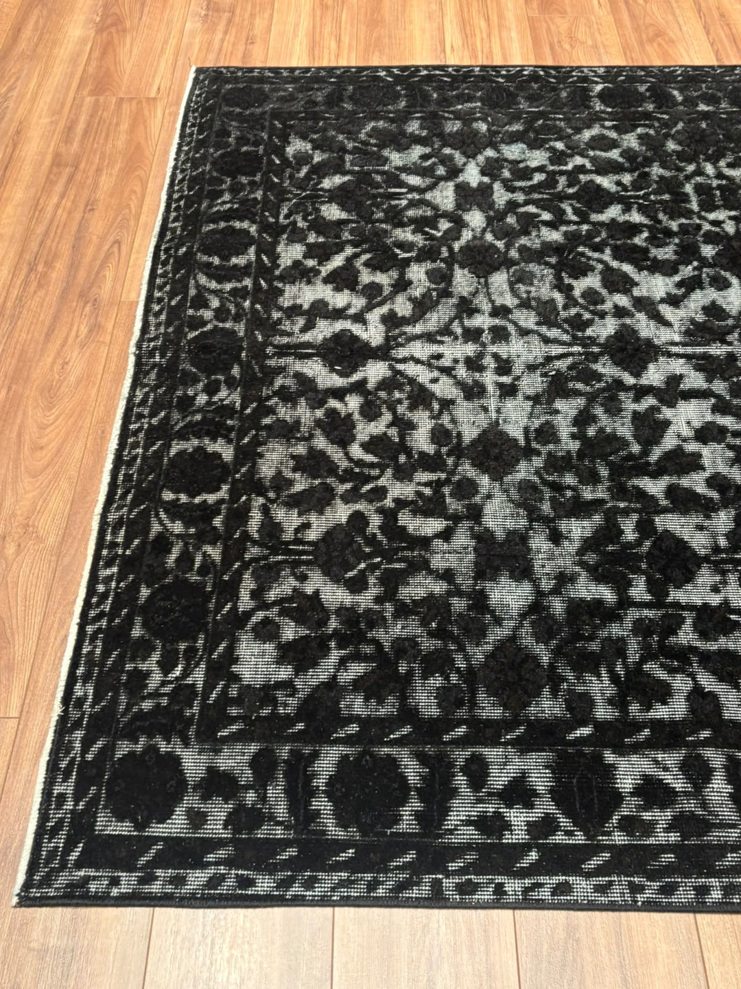 Orijinal Vintage Siyah Kabartmalı Kök Boya Yün El Dokuma Halı 172x295 5.07 Metrekare - 7x10 ft