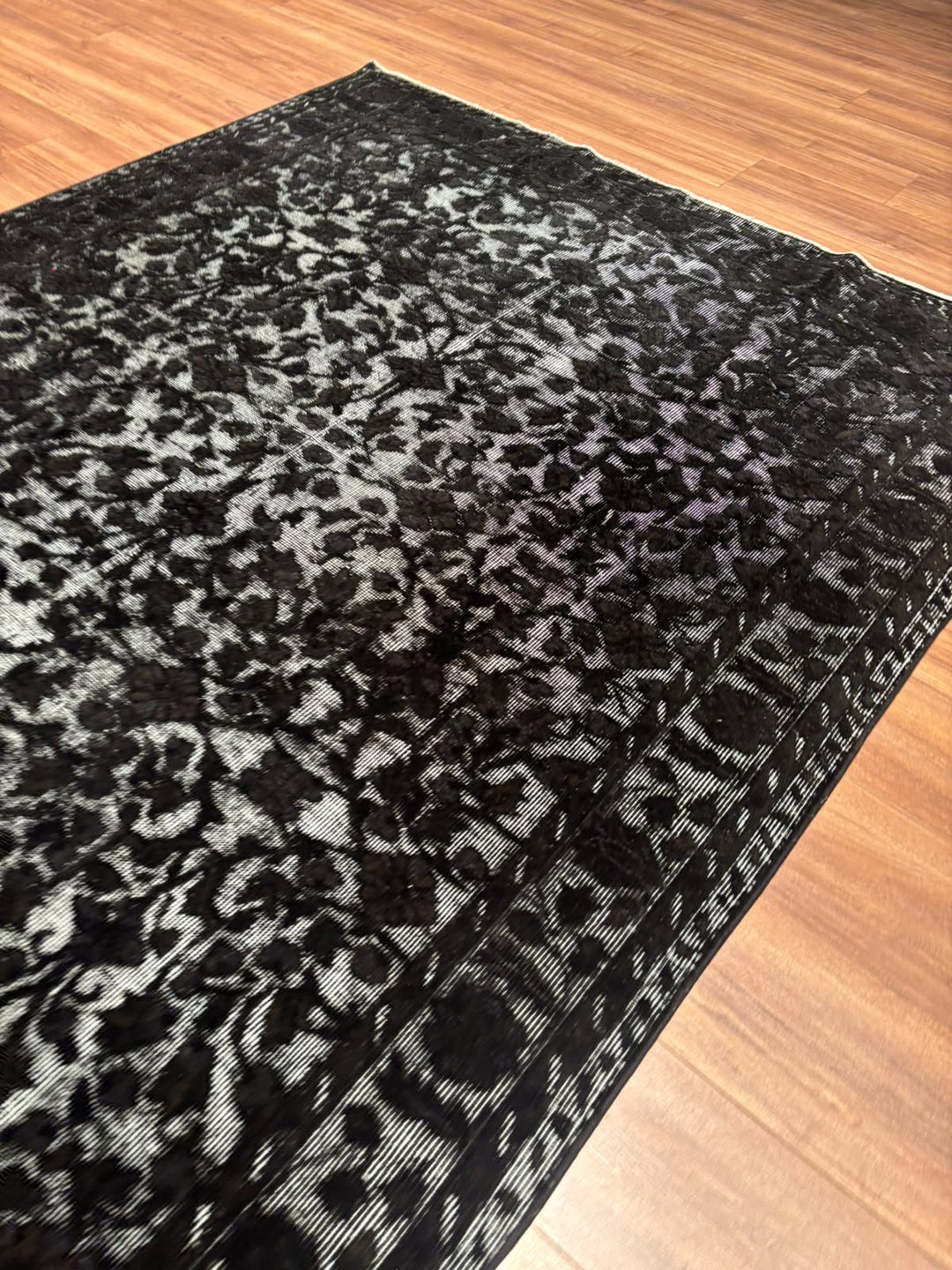 Orijinal Vintage Siyah Kabartmalı Kök Boya Yün El Dokuma Halı 172x295 5.07 Metrekare - 7x10 ft