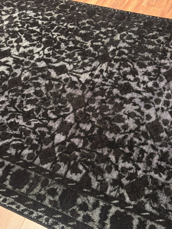 Orijinal Vintage Siyah Kabartmalı Kök Boya Yün El Dokuma Halı 172x295 5.07 Metrekare - 7x10 ft