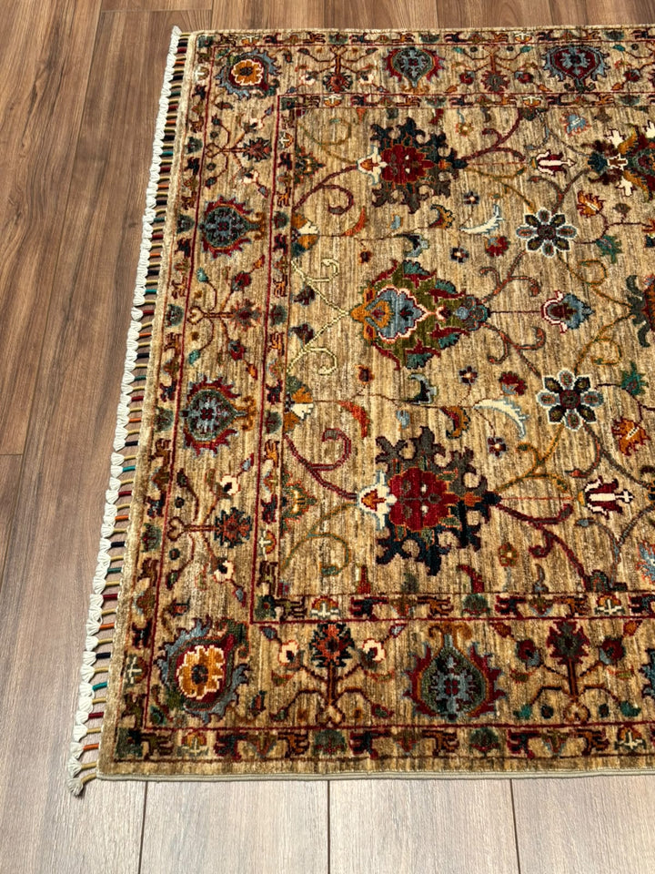 Sultani Binbirgece Orijinal El Dokuması Bej Kök Boya Yün Halı 120x179 2.15 Metrekare - 4x6 ft