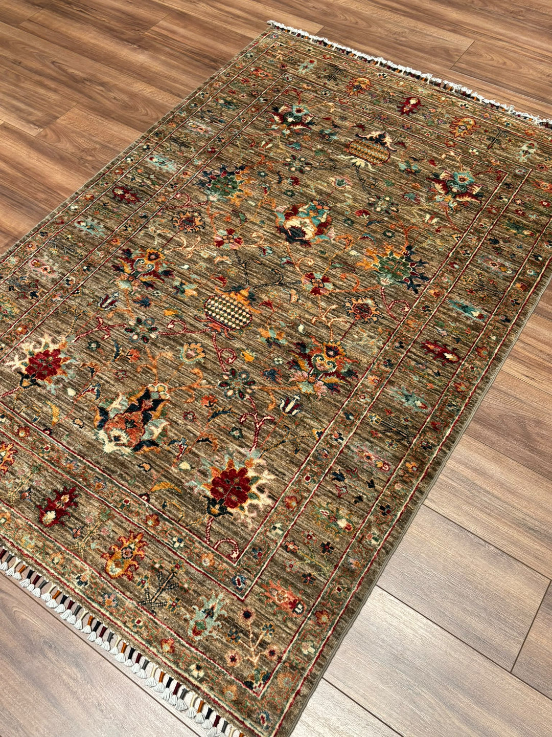 Sultani Binbirgece Orijinal El Dokuması Bej Kök Boya Yün Halı 122x178 2.17 Metrekare - 4x6 ft