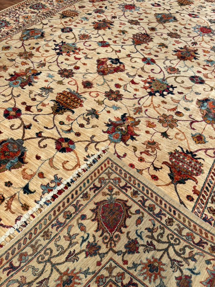 Sultani Binbirgece Orijinal El Dokuması Bej Kök Boya Yün Halı 251x344 8.63 Metrekare - 9x12 ft