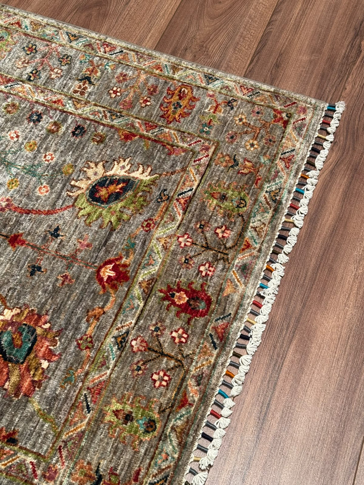 Sultani Çiçekli Orijinal El Dokuması Gri Kök Boya Yün Halı 104x151 1.57 Metrekare - 3x5 ft