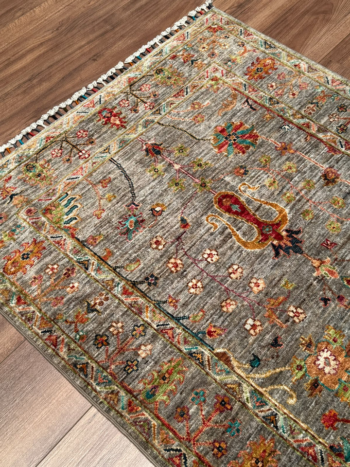 Sultani Çiçekli Orijinal El Dokuması Gri Kök Boya Yün Halı 104x151 1.57 Metrekare - 3x5 ft
