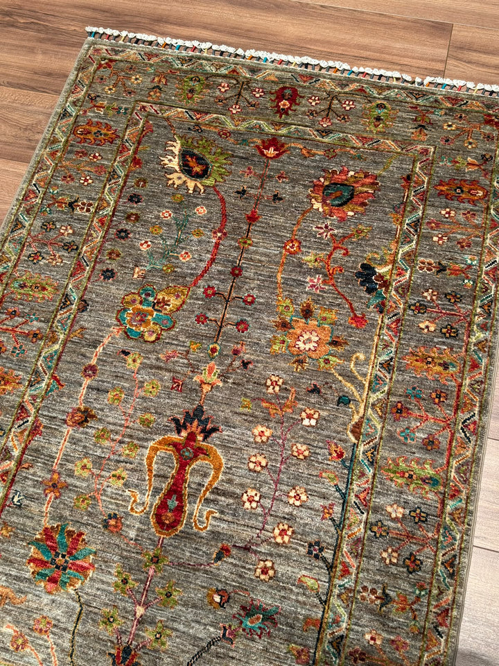 Sultani Çiçekli Orijinal El Dokuması Gri Kök Boya Yün Halı 104x151 1.57 Metrekare - 3x5 ft