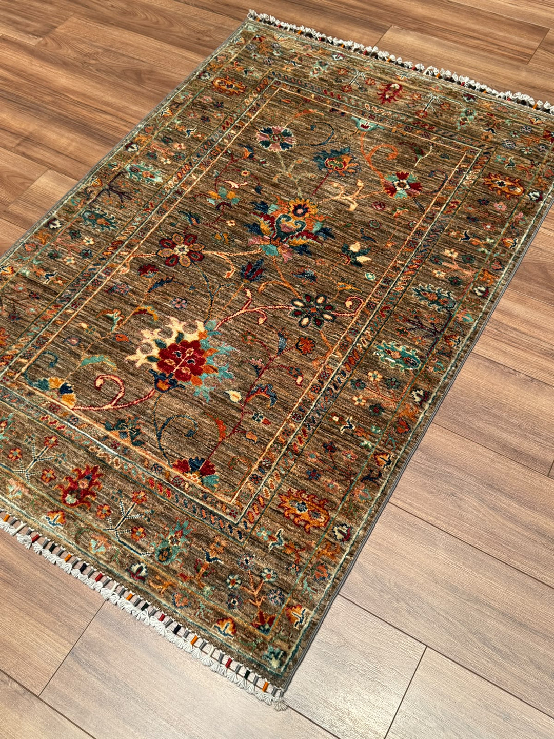 Sultani Binbirgece Orijinal El Dokuması Toprak Kök Boya Yün Halı 103x154 1.59 Metrekare - 3x5 ft