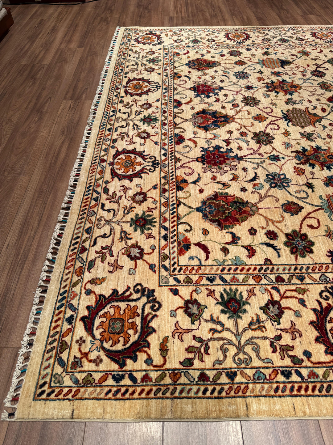 Sultani Binbirgece Orijinal El Dokuması Bej Kök Boya Yün Halı 266x369 9.82 Metrekare - 8x12 ft
