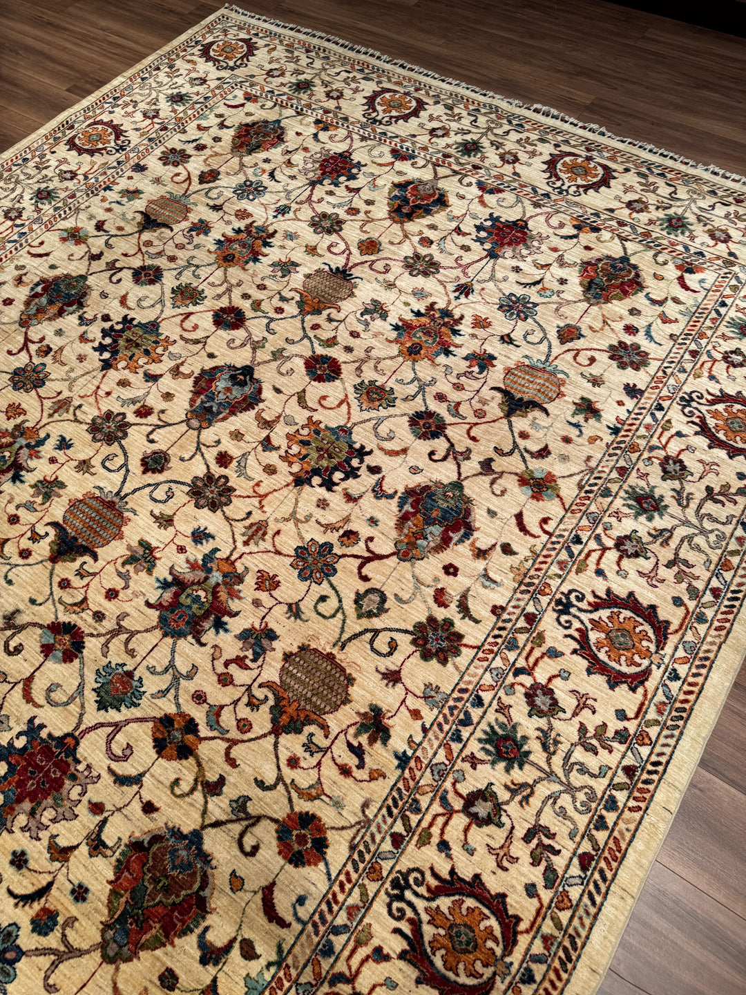 Sultani Binbirgece Orijinal El Dokuması Bej Kök Boya Yün Halı 266x369 9.82 Metrekare - 8x12 ft