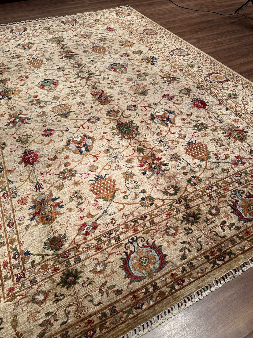 Sultani Binbirgece Orijinal El Dokuması Bej Kök Boya Yün Halı 269x364 9.79 Metrekare - 8x12 ft