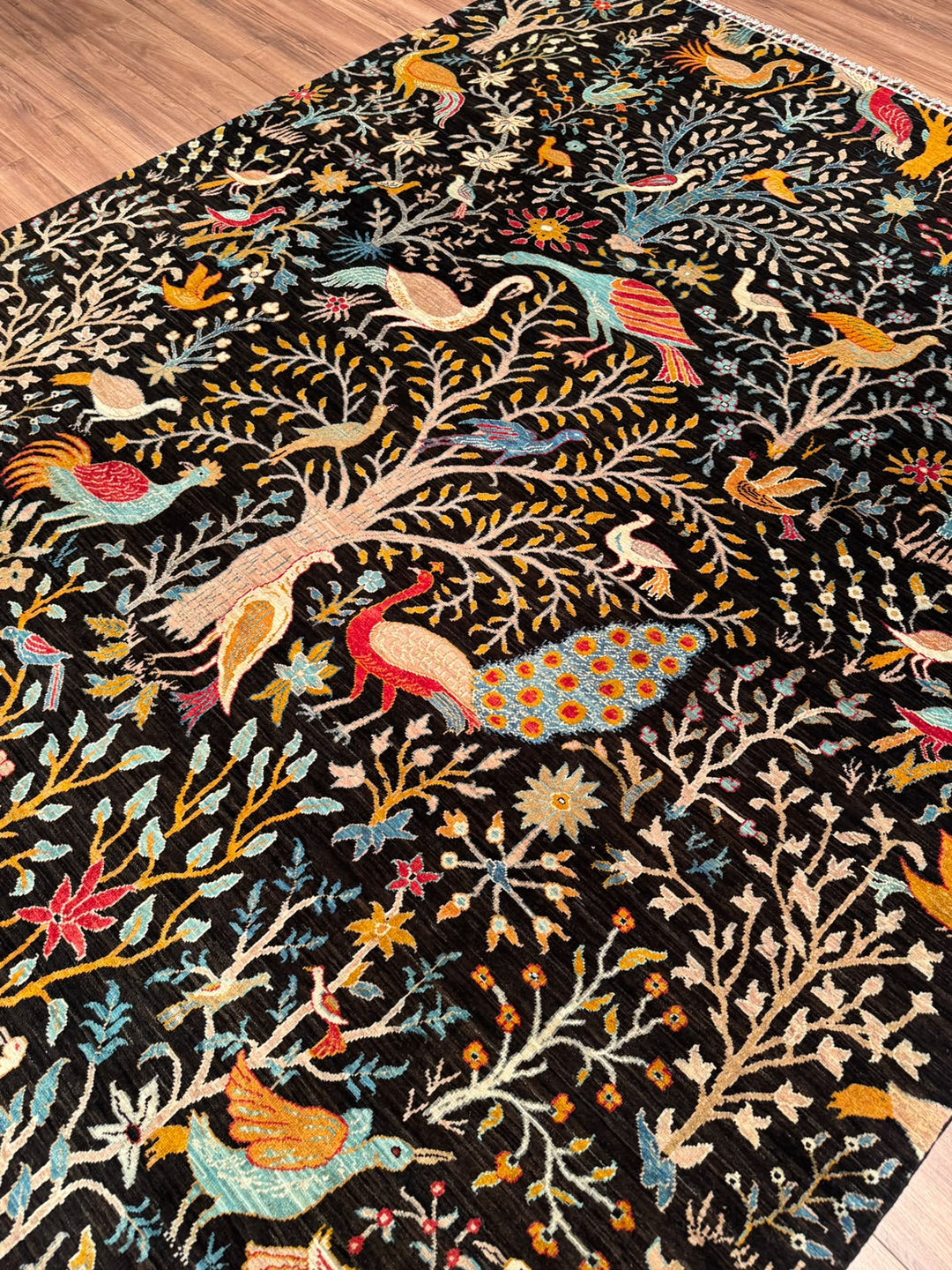 Kuş Orijinal El Dokuması Siyah Kök Boya Yün Halı 241x301 7.25 Metrekare - 8x10 ft