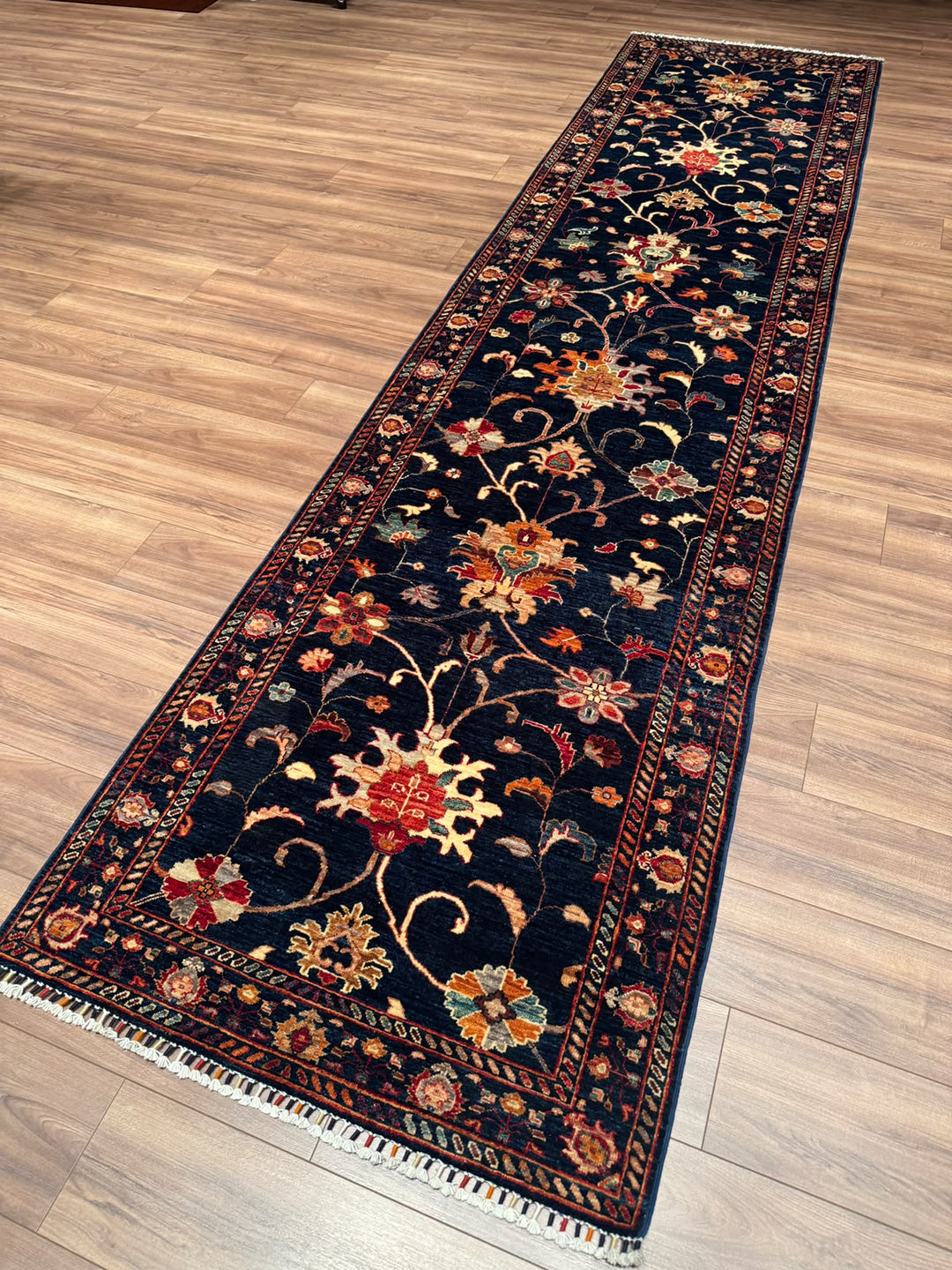 Sultani Binbirgece Yolluk Orijinal El Dokuması Lacivert Kök Boya Yün Halı 100x406 4.06 Metrekare - 3x12 ft