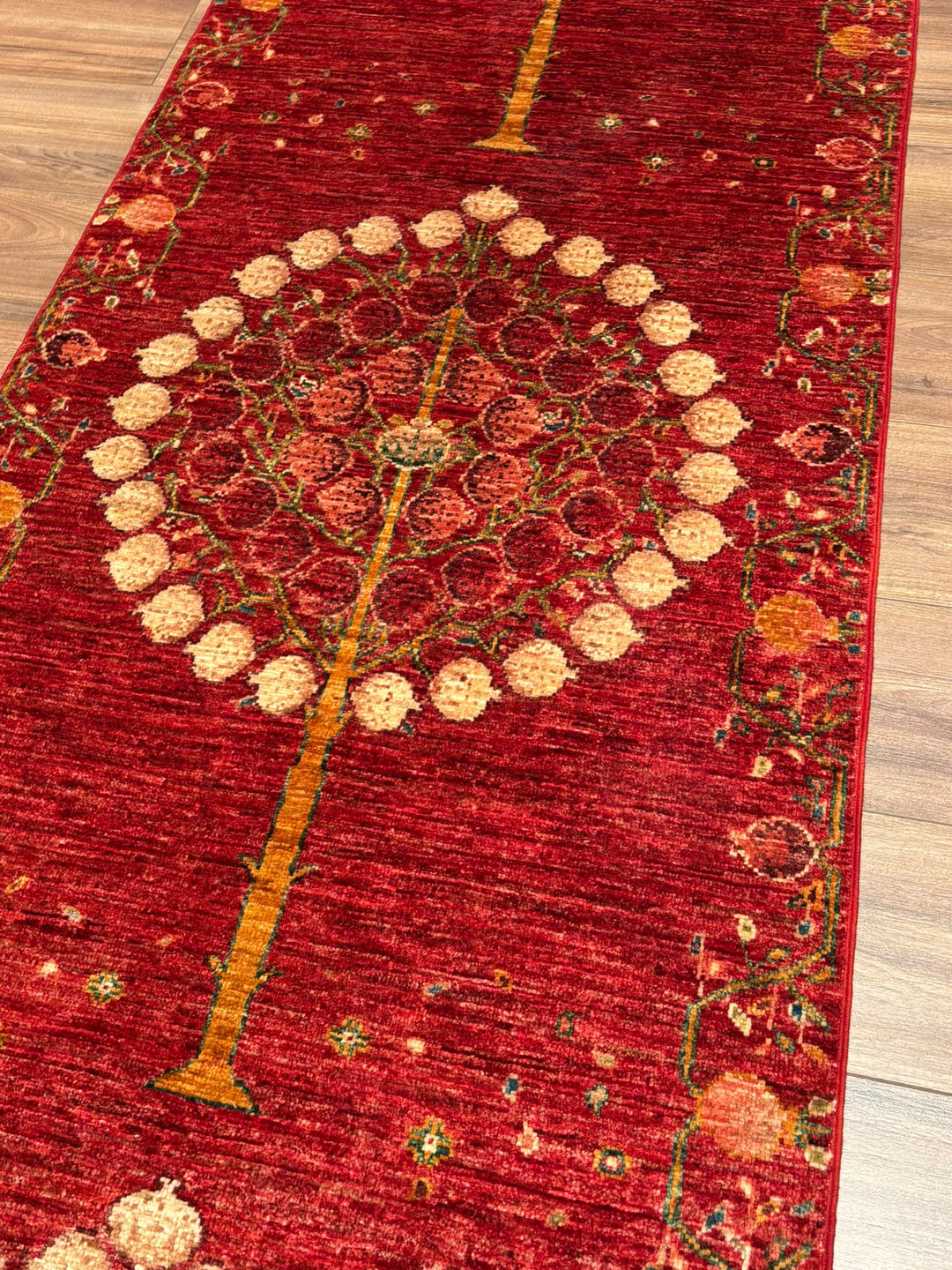 Nar Ağacı Yolluk Orijinal El Dokuması Kırmızı Kök Boya Yün Halı 0.82x312 2.56 Metrekare - 3x10 ft