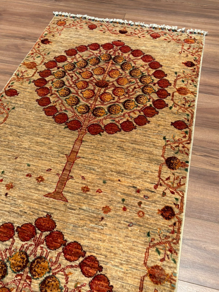 Nar Ağacı Yolluk Orijinal El Dokuması Bej Kök Boya Yün Halı 0.84x314 2.64 Metrekare - 3x10 ft