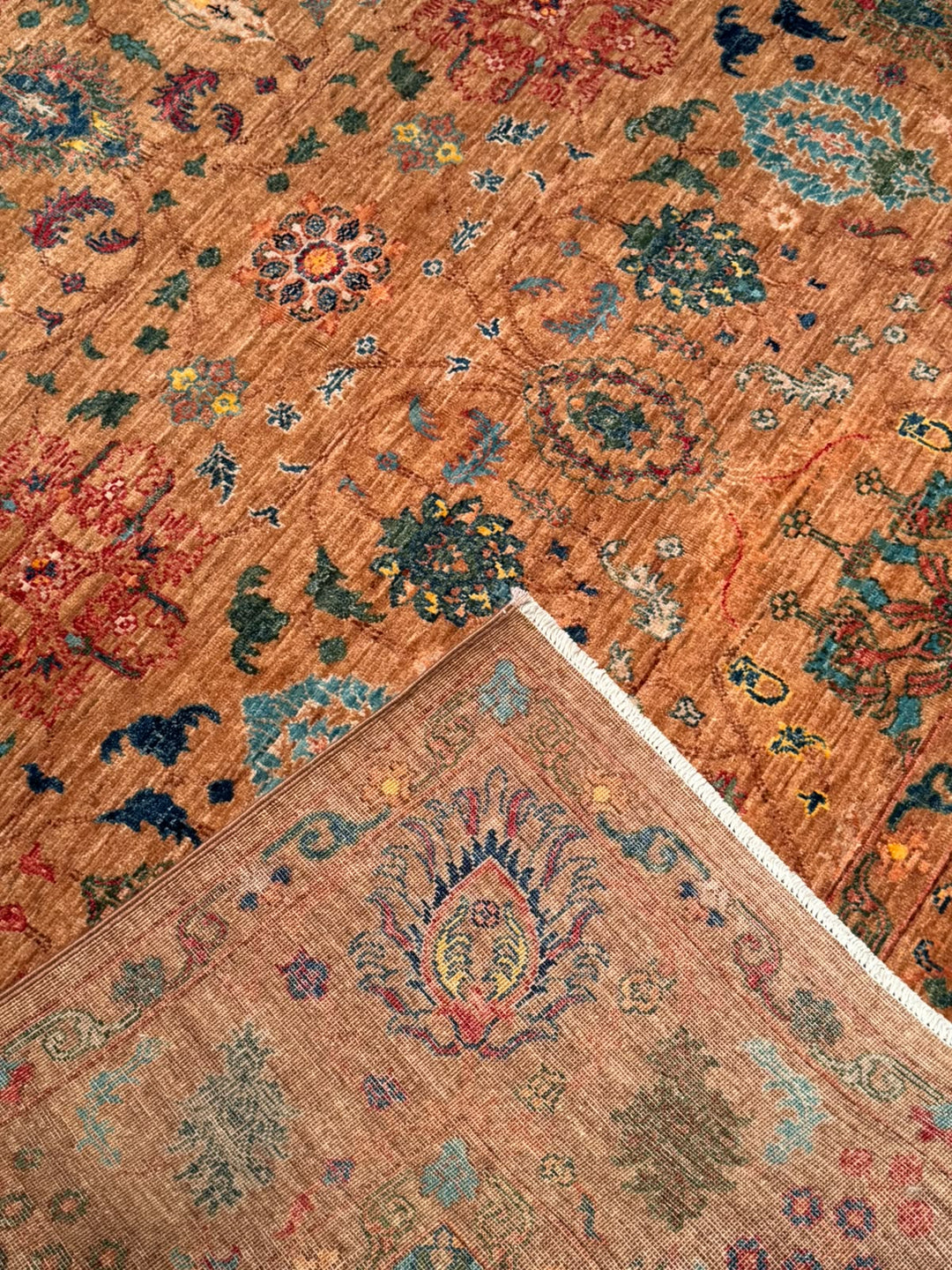 Kahverengi Güllüce Orijinal Kök Boya El Dokuması Yün Halı 186x288 5.36 Metrekare - 6x10 ft