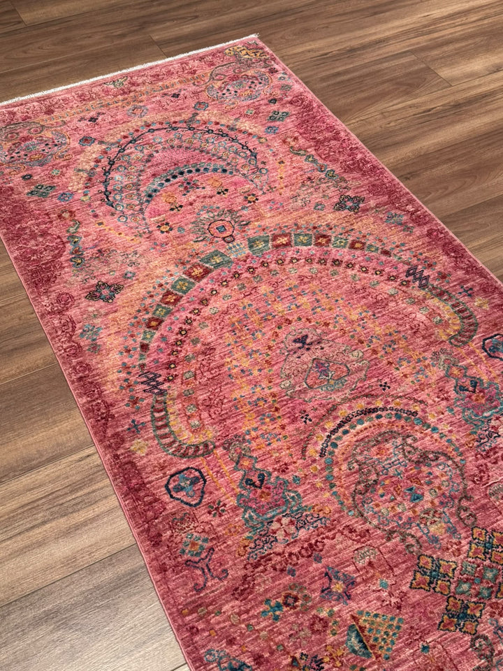 Güllüce Orijinal El Dokuması Yolluk Pembe Kök Boya Yün Halı 0.83x301 2.50 Metrekare - 3x10 ft
