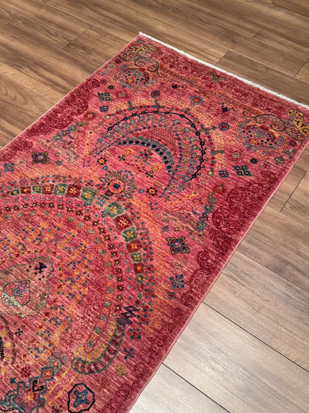 Güllüce Orijinal El Dokuması Yolluk Pembe Kök Boya Yün Halı 0.83x301 2.50 Metrekare - 3x10 ft