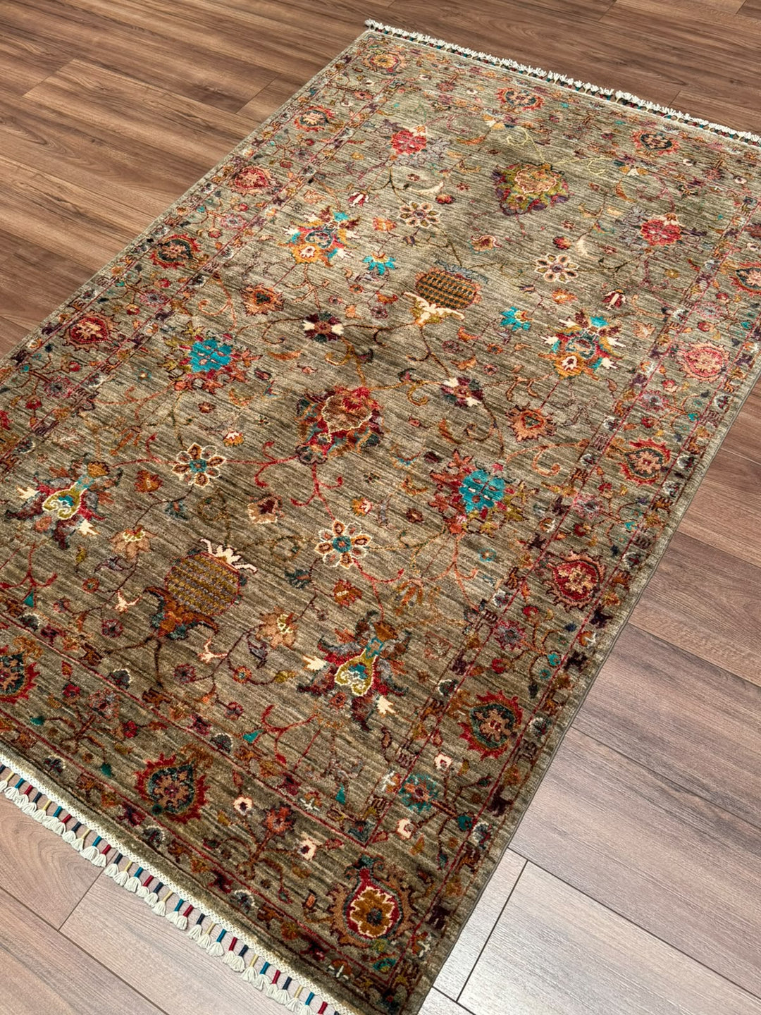 Sultani Binbirgece Orijinal El Dokuması Bej Kök Boya Yün Halı 123x186 2.29 Metrekare - 4x6 ft