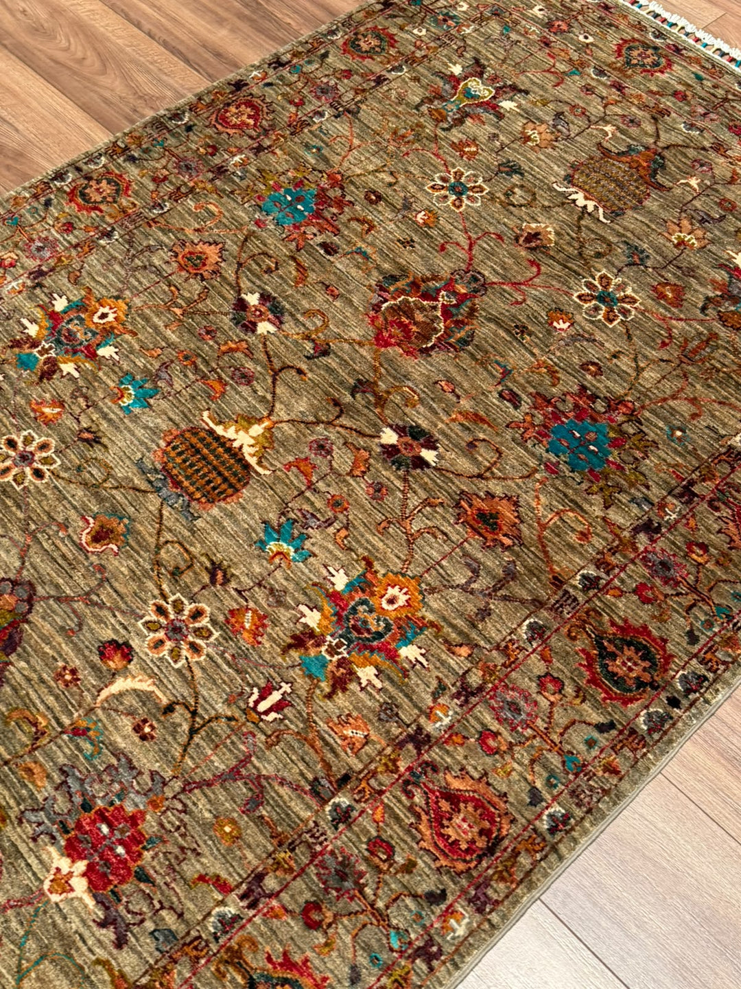 Sultani Binbirgece Orijinal El Dokuması Bej Kök Boya Yün Halı 123x186 2.29 Metrekare - 4x6 ft